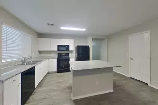 3326 W St Anne Ave, Phoenix, AZ 85041 - Photo 7