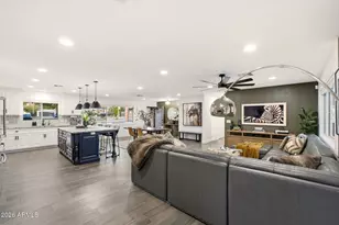 2115 E State Ave, Phoenix, AZ 85020 - Photo 17