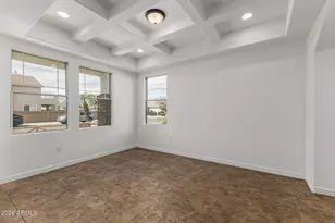 7593 N 72nd Ave, Glendale, AZ 85303 - Photo 3