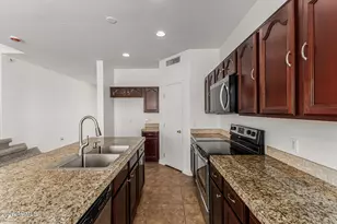 7593 N 72nd Ave, Glendale, AZ 85303 - Photo 11