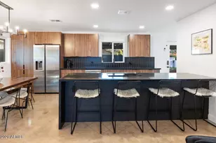 657 W Toledo St, Chandler, AZ 85225 - Photo 9