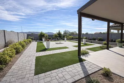 2439 W Kowalsky Lane, Phoenix, AZ 85041 - Photo 31