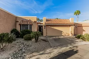 1010 E Becker Ln, Phoenix, AZ 85020 - Photo 1