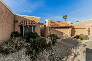 1010 E Becker Ln, Phoenix, AZ 85020 - Photo 3