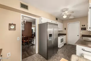 10426 W Ocotillo Dr, Sun City, AZ 85373 - Photo 13