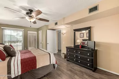 10426 W Ocotillo Drive, Sun City, AZ 85373 - Photo 19