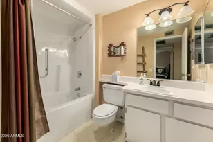 10426 W Ocotillo Dr, Sun City, AZ 85373 - Photo 23