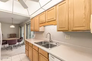 10559 W Granada Dr, Sun City, AZ 85373 - Photo 13