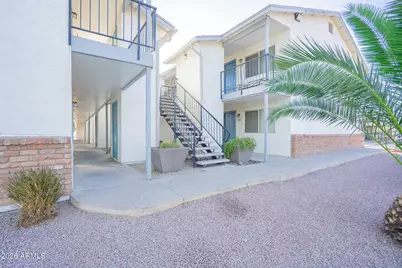 329 N 11th Street #203, Phoenix, AZ 85006 - Photo 1