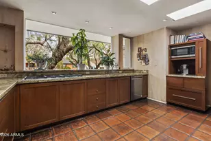 119 W Keim Dr, Phoenix, AZ 85013 - Photo 9