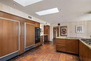 119 W Keim Dr, Phoenix, AZ 85013 - Photo 11