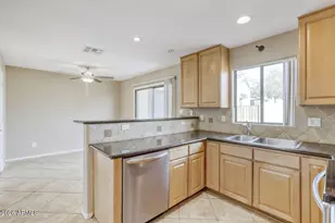 7801 N 44th Dr, Glendale, AZ 85301 - Photo 9