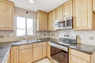 7801 N 44th Dr, Glendale, AZ 85301 - Photo 7