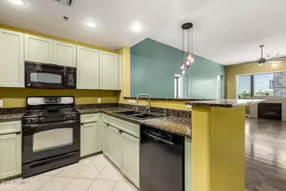 2302 N Central Avenue #311, Phoenix, AZ 85004 - Photo 9