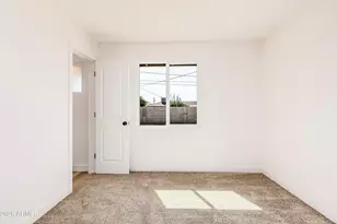 3823 W Earll Dr, Phoenix, AZ 85019 - Photo 9