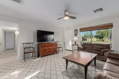 512 S Margo Drive, Tempe, AZ 85281 - Photo 5