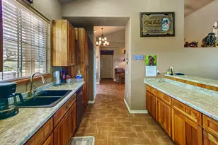 10685 E Valley View Dr, Cornville, AZ 86325 - Photo 13