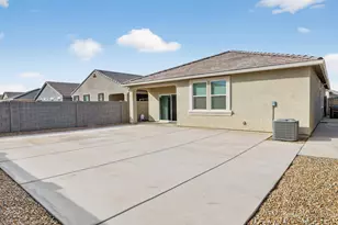 38135 W Cannataro Ln, Maricopa, AZ 85138 - Photo 17