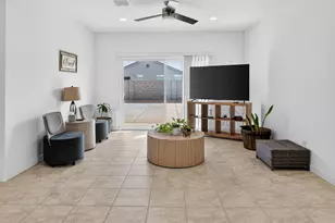 38135 W Cannataro Ln, Maricopa, AZ 85138 - Photo 5