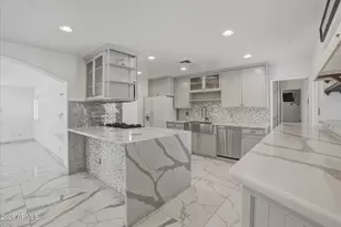 1532 W Loma Ln, Phoenix, AZ 85021 - Photo 9