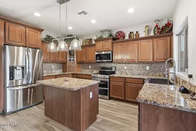 15181 N 146th Avenue, Surprise, AZ 85379 - Photo 9