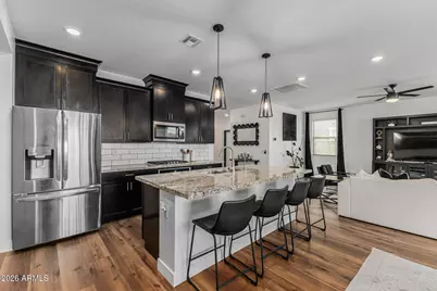 14140 W Valentine Street, Surprise, AZ 85379 - Photo 3