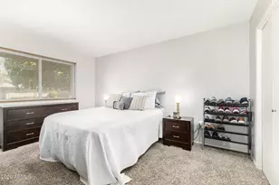 10212 W Royal Oak Rd, Sun City, AZ 85351 - Photo 21