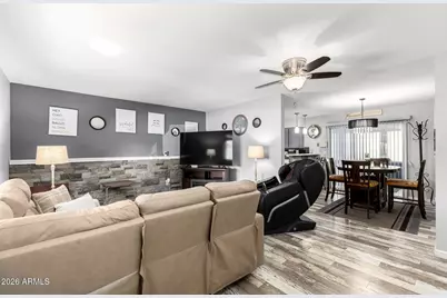 10212 W Royal Oak Road, Sun City, AZ 85351 - Photo 7