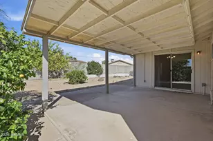 1012 W Montoya Ln, Phoenix, AZ 85027 - Photo 17