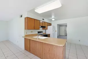 1012 W Montoya Ln, Phoenix, AZ 85027 - Photo 3