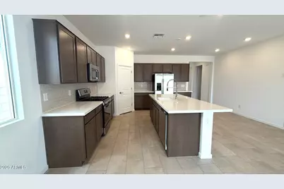 20640 N 226th Drive, Surprise, AZ 85387 - Photo 5
