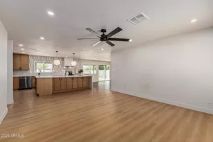 3515 E Winchcomb Dr, Phoenix, AZ 85032 - Photo 5