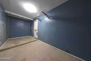 1734 S Shafer Dr, Tempe, AZ 85281 - Photo 33