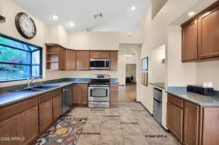 8979 E Gail Rd, Scottsdale, AZ 85260 - Photo 11