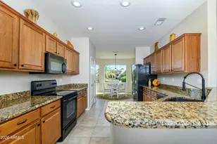 19346 N Echo Rim Dr, Surprise, AZ 85387 - Photo 9