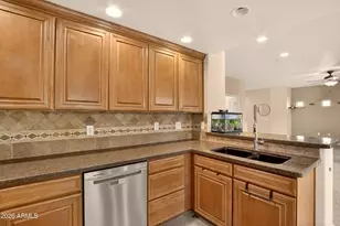 21320 N 56th St, Phoenix, AZ 85054 - Photo 17