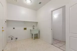 3430 N Mountain Ridge, Mesa, AZ 85207 - Photo 31