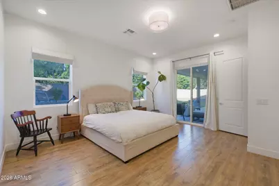 4222 E Hazelwood Street, Phoenix, AZ 85018 - Photo 5