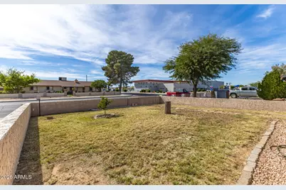 2702 E Grovers Avenue, Phoenix, AZ 85032 - Photo 7