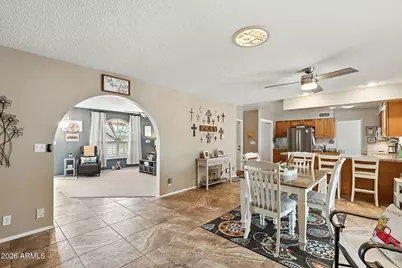 7838 E Kiowa Avenue, Mesa, AZ 85209 - Photo 9