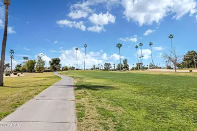 10442 W Prairie Hills Circle, Sun City, AZ 85351 - Photo 31