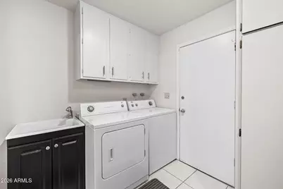 10442 W Prairie Hills Circle, Sun City, AZ 85351 - Photo 25