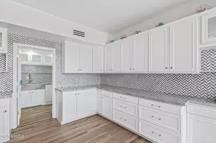 10113 E Topaz Dr, Scottsdale, AZ 85258 - Photo 17