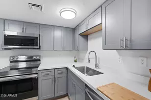 4622 N 71st Ln, Phoenix, AZ 85033 - Photo 7