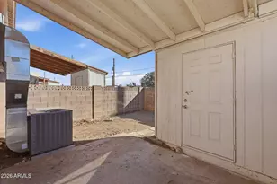 4622 N 71st Ln, Phoenix, AZ 85033 - Photo 21