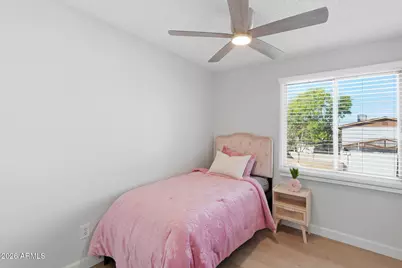 4622 N 71st Lane, Phoenix, AZ 85033 - Photo 15