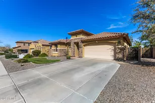 590 E Raven Ct, Gilbert, AZ 85297 - Photo 5