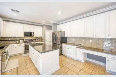 15733 W Yucatan Drive, Surprise, AZ 85379 - Photo 13