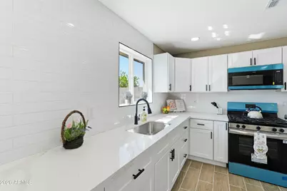 4929 W Berkeley Road, Phoenix, AZ 85035 - Photo 11