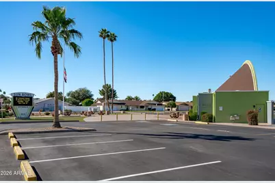 10253 N 108th Avenue, Sun City, AZ 85351 - Photo 27